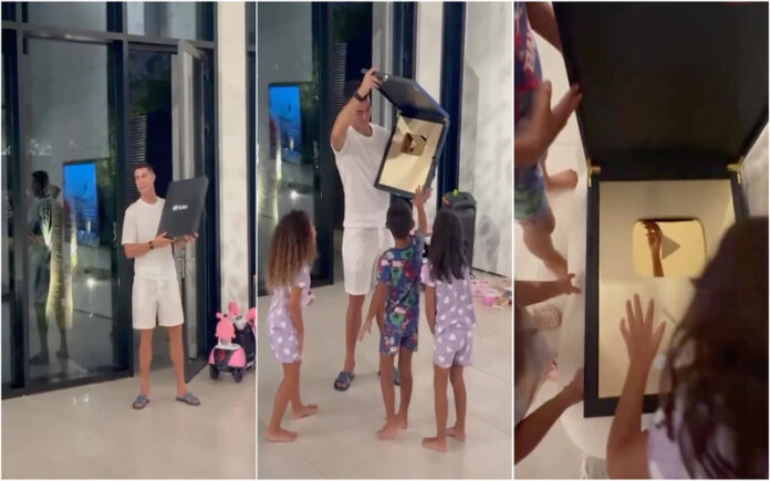 Cristiano Ronaldo recebe placa de 1 milhão de subscritores no lançamento do seu canal