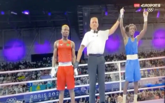 Pugilista cabo-verdiano garante bronze após trabalhar nas obras no Algarve