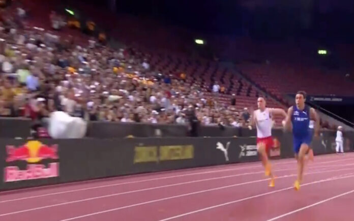 Duelo nos 100m entre recordistas mundiais da vara e dos 400m barreiras quem venceu