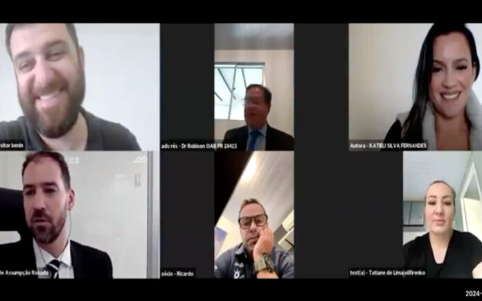 Reu-e-apanhado-por-juiz-escondido-na-mesma-sala-do-advogado-durante-audiencia-virtual