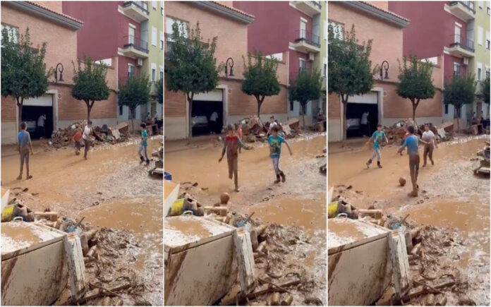 Crianças jogam futebol em Valência e emocionam o mundo