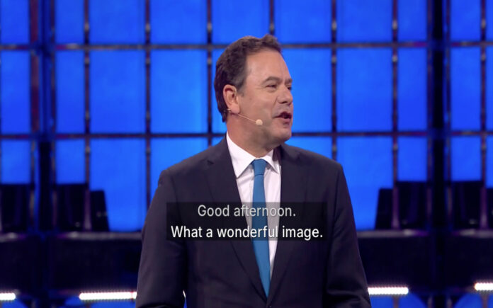 Discurso de Luís Montenegro na Web Summit em inglês viraliza nas redes sociais