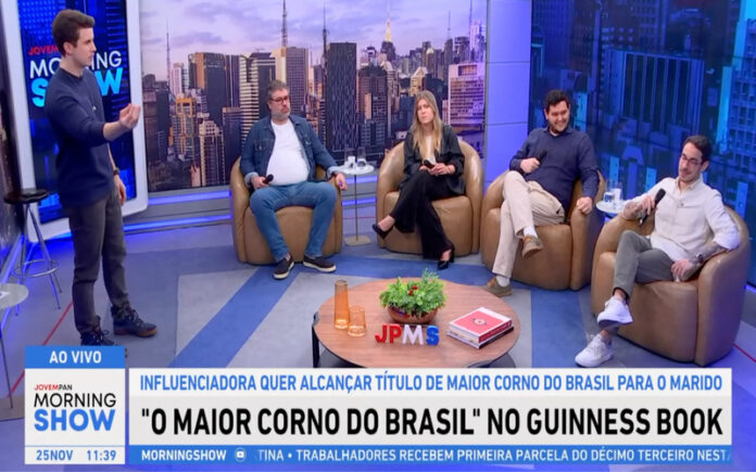 Influenciadora tenta recorde no Guinness após 598 traições consentidas