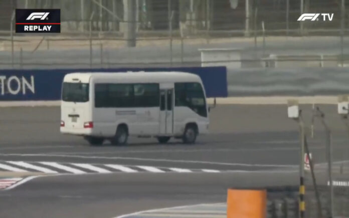 Testes de F1 no Barém interrompidos por situações insólitas