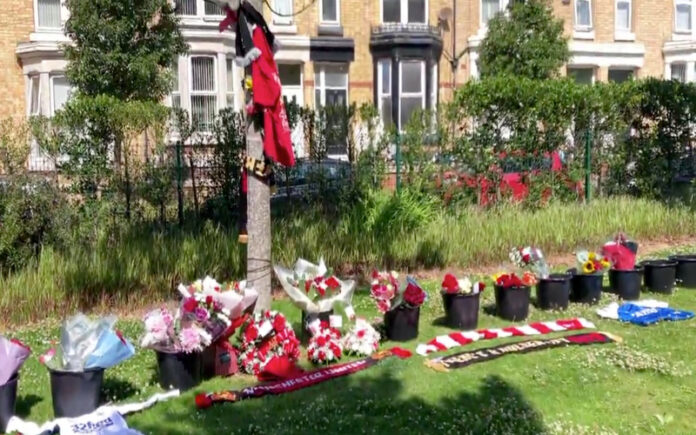 Anfield veste-se de homenagem a Diogo Jota