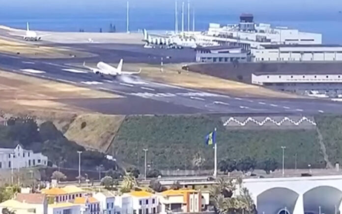Aterragem dramática na Madeira devido a ventos fortes