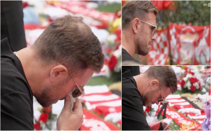 Jordan Henderson emociona-se ao prestar homenagem a Diogo Jota em Anfield