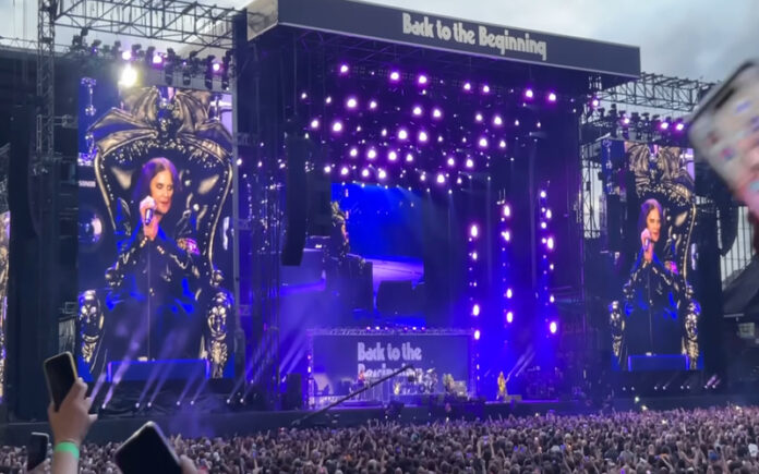 Ozzy Osbourne emocionou no adeus aos palcos semanas antes de falecer