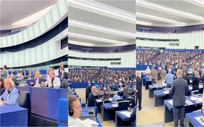 Minuto de silêncio por Charlie Kirk causa polémica no Parlamento Europeu