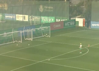 Abel Ferreira surpreende ao recriar desafio lendário de Ronaldinho