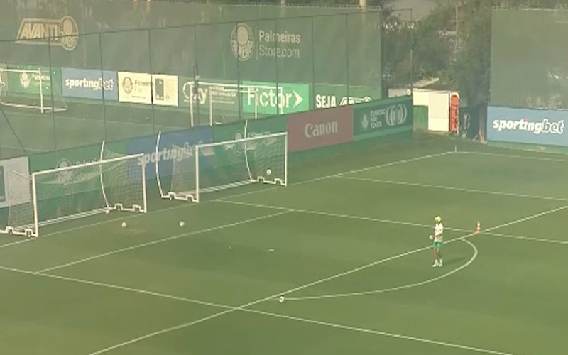 Abel Ferreira surpreende ao recriar desafio lendário de Ronaldinho