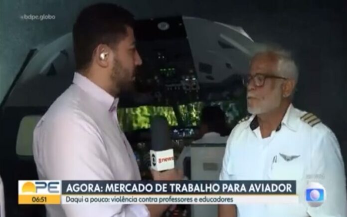 Simulador de voo despenha-se em direto durante telejornal
