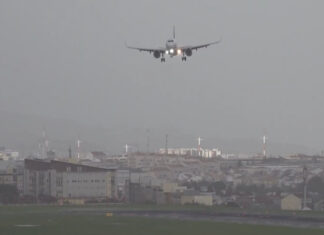Aterragem tensa de avião da Azores Airlines em Lisboa vira vídeo viral