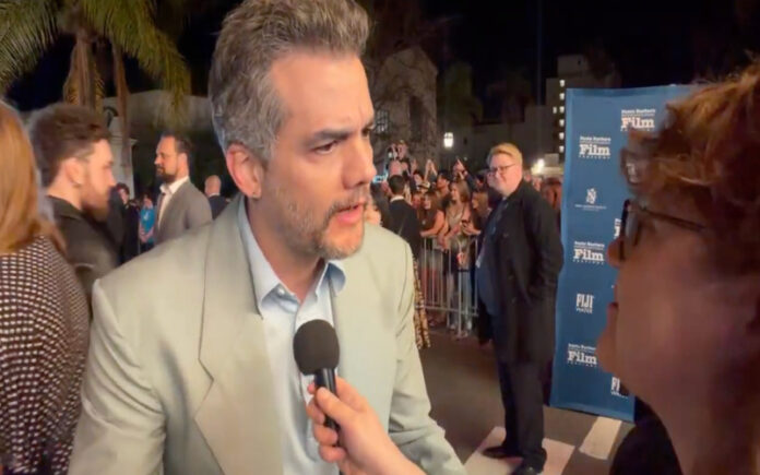 Momento caricato de Wagner Moura em entrevista nos Estados Unidos