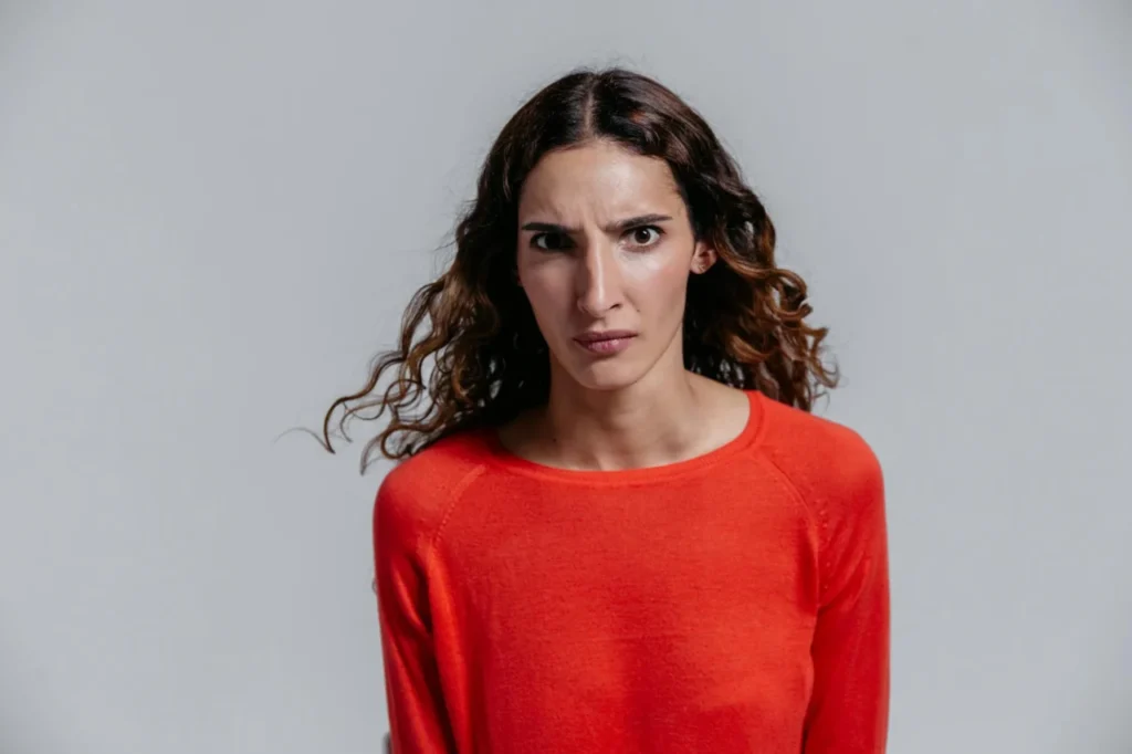 12 coisas que toda a jovem mulher já sentiu e raramente diz