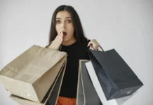 Mulher faz desafio de um mês sem compras