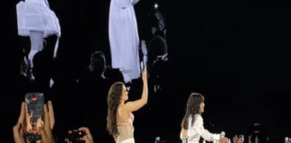 Carminho e Rosalía emocionam com dueto inesperado na MEO Arena