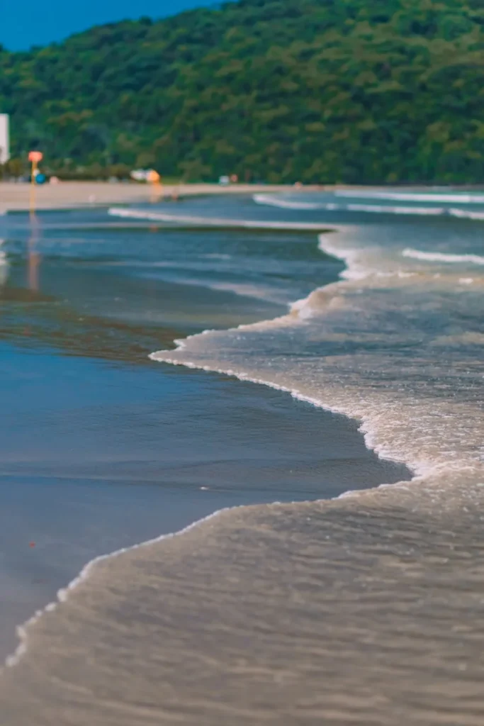 Praias calmas e encantadoras para dois