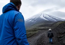 Quando um relato sobre um pai e o monte fuji se transforma em notícia Contexto editorial sobre Pai abandona filho no Monte Fuji