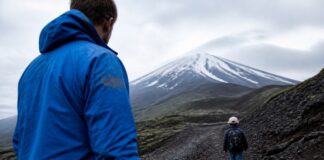 Quando um relato sobre um pai e o monte fuji se transforma em notícia Contexto editorial sobre Pai abandona filho no Monte Fuji